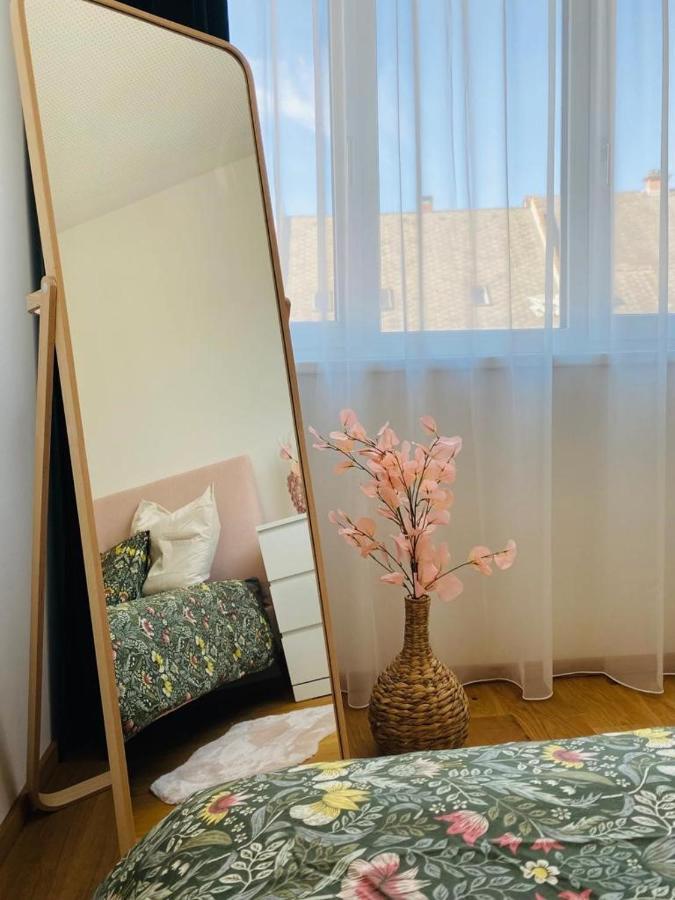 Vinestia Cityloft Storchenblick, Non-Serviced Appartement Leibnitz Eksteriør billede